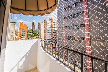 Varanda da Sala de apartamento à venda com 3 quartos, 120m² em Cambuí, Campinas