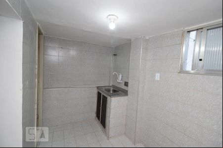 Cozinha de apartamento à venda com 1 quarto, 40m² em Del Castilho, Rio de Janeiro