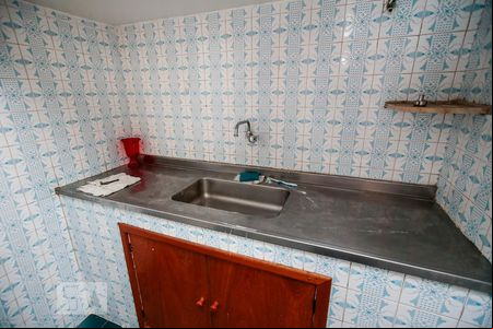 Cozinha de casa de condomínio para alugar com 2 quartos, 75m² em Todos Os Santos, Rio de Janeiro