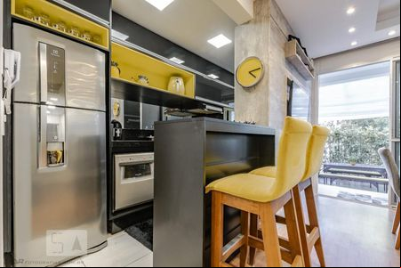 Apartamento para alugar com 2 quartos, 98m² em Bacacheri, Curitiba