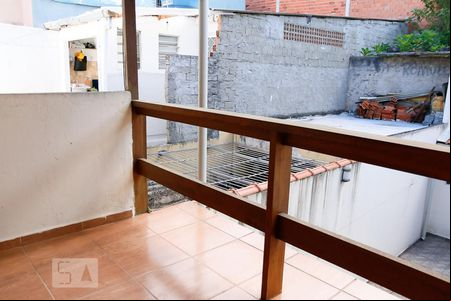 Sacada Quarto 1 de casa para alugar com 2 quartos, 104m² em Jardim Cristal, São Paulo