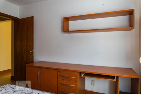 Quarto  de apartamento à venda com 1 quarto, 45m² em Boa Vista, Porto Alegre