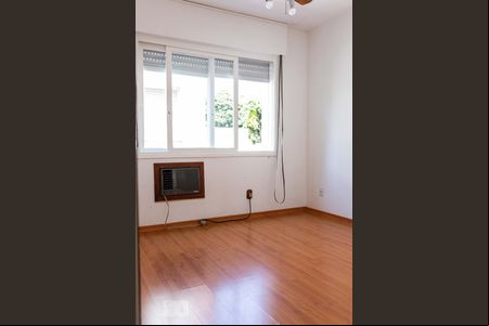 Quarto de apartamento para alugar com 1 quarto, 87m² em Rio Branco, Porto Alegre