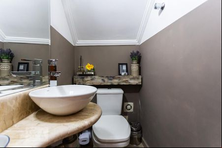 Lavabo de casa para alugar com 2 quartos, 130m² em Butantã, São Paulo