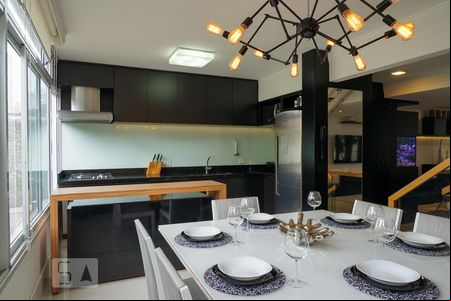 Sala de Jantar de casa de condomínio para alugar com 3 quartos, 256m² em Vila Romana, São Paulo