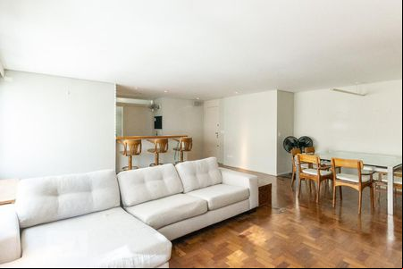 Sala 1 de apartamento para alugar com 2 quartos, 120m² em Itaim Bibi, São Paulo
