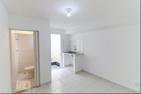 Quarto/Sala de casa para alugar com 1 quarto, 10m² em Bosque da Saúde, São Paulo
