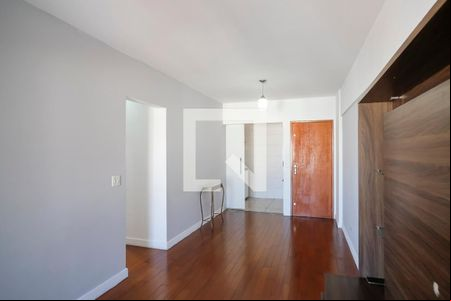 Sala de apartamento para alugar com 2 quartos, 70m² em Olímpico, São Caetano do Sul