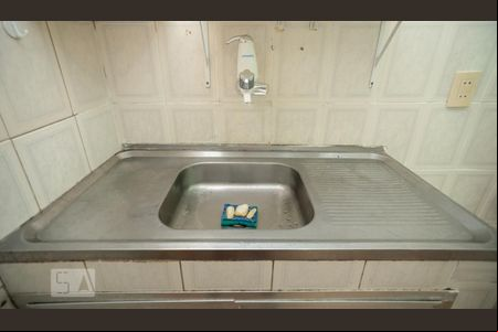 Cozinha  de apartamento para alugar com 1 quarto, 40m² em Quintino Bocaiuva, Rio de Janeiro