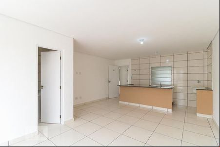 Sala/Quarto de apartamento para alugar com 1 quarto, 40m² em Jardim Ester Yolanda, São Paulo
