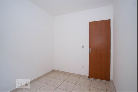 Quarto 2 de casa para alugar com 2 quartos, 53m² em Sinimbu, Belo Horizonte