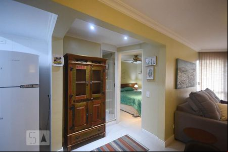 Detalhe da Sala de apartamento para alugar com 1 quarto, 45m² em Real Parque, São Paulo