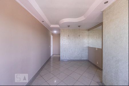 Sala de apartamento para alugar com 3 quartos, 70m² em Chácara Santo Antônio (zona Leste), São Paulo