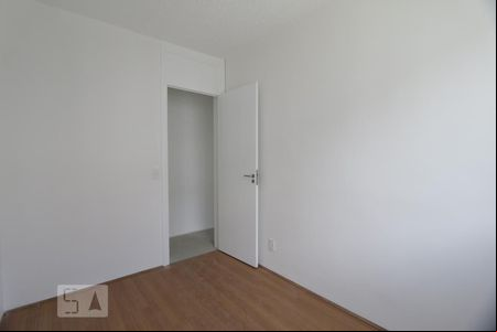 Quarto 1 de apartamento para alugar com 2 quartos, 43m² em Taquara, Rio de Janeiro