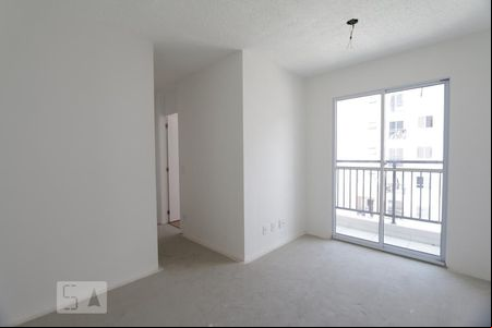 Sala de apartamento para alugar com 2 quartos, 43m² em Taquara, Rio de Janeiro