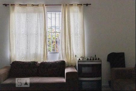 Sala de casa à venda com 4 quartos, 230m² em Jardim Stella, Santo André