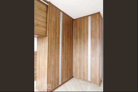 Quarto 1 - Suíte - Armários de apartamento para alugar com 2 quartos, 74m² em Vila Mazzei, São Paulo