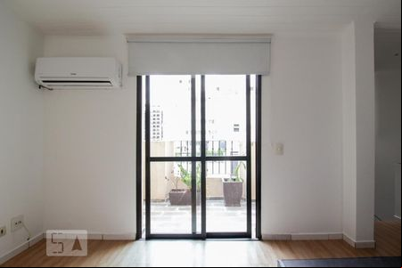 Suíte  de apartamento para alugar com 1 quarto, 68m² em Itaim Bibi, São Paulo