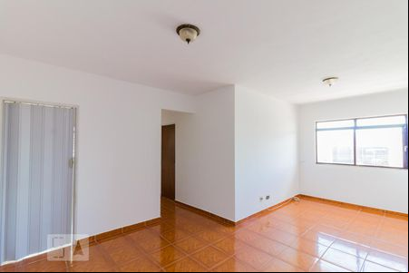 Sala de apartamento para alugar com 2 quartos, 65m² em Vila Galvao, Guarulhos