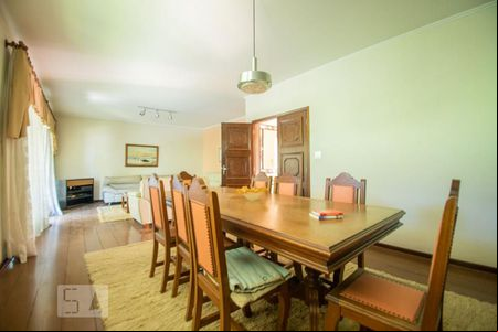 sala de casa para alugar com 3 quartos, 250m² em Jardim Leonor, Campinas