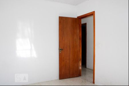 Quarto 2 de casa à venda com 3 quartos, 70m² em São José, Canoas