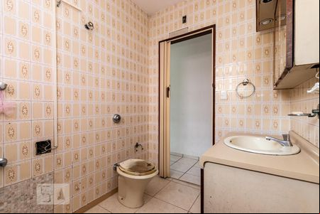 Banheiro suíte  de casa para alugar com 3 quartos, 190m² em Jardim Santa Maria, São Paulo