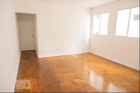 Sala de apartamento para alugar com 2 quartos, 73m² em Cerqueira César, São Paulo
