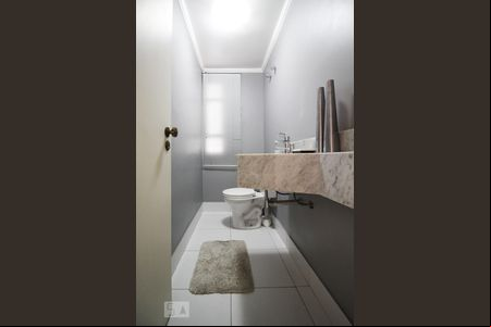 Lavabo  de apartamento para alugar com 3 quartos, 130m² em Itaim Bibi, São Paulo