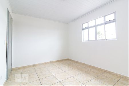Quarto de apartamento para alugar com 1 quarto, 45m² em Novo Mundo, Curitiba
