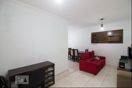 Sala de apartamento para alugar com 3 quartos, 83m² em Jardim Valeria, Guarulhos