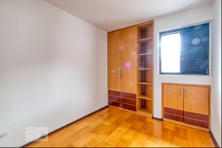 Suíte de apartamento para alugar com 1 quarto, 35m² em Bigorrilho, Curitiba