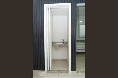 Lavabo de casa de condomínio para alugar com 3 quartos, 150m² em Chácara Belenzinho, São Paulo