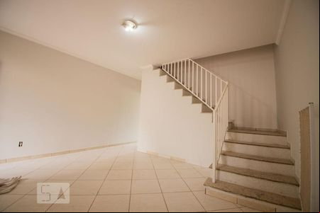sala de casa para alugar com 2 quartos, 70m² em Parque Jambeiro, Campinas