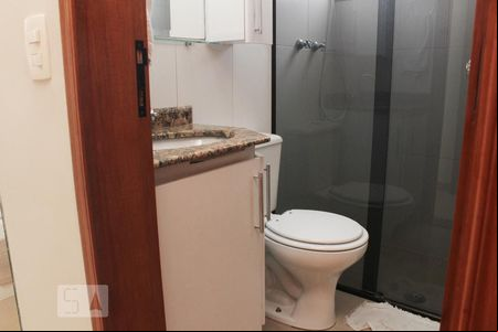 Banheiro da Suíte de apartamento para alugar com 2 quartos, 68m² em City América, São Paulo