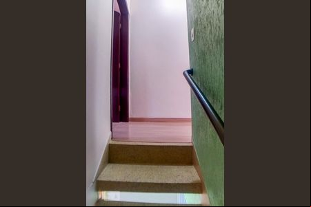 Escada de casa à venda com 3 quartos, 180m² em Baeta Neves, São Bernardo do Campo