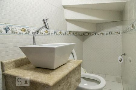 Lavabo de casa à venda com 2 quartos, 120m² em Vila Guilhermina, São Paulo