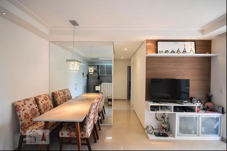 Sala de apartamento para alugar com 2 quartos, 60m² em Jardim Ampliação, São Paulo