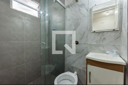 Banheiro suíte de casa para alugar com 2 quartos, 72m² em Macuco, Santos
