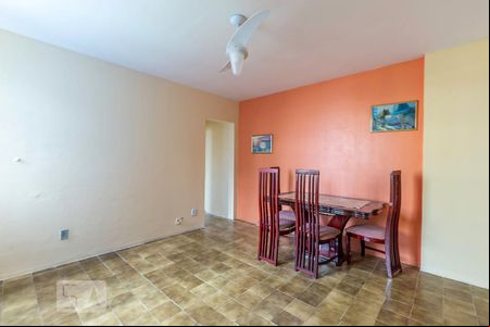Sala de apartamento para alugar com 1 quarto, 65m² em Dois de Julho, Salvador