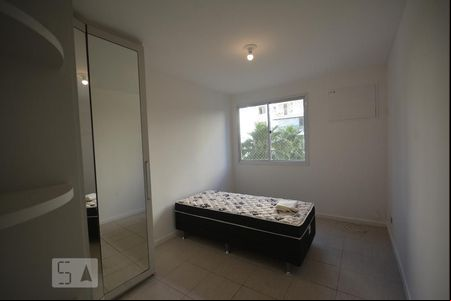 suíte  de apartamento para alugar com 2 quartos, 68m² em Recreio dos Bandeirantes, Rio de Janeiro