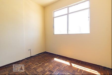 Quarto 1 de apartamento para alugar com 2 quartos, 50m² em Rebouças, Curitiba