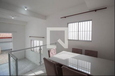Sala de casa para alugar com 3 quartos, 200m² em Parque Novo Mundo, São Paulo