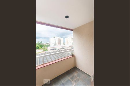 Varanda de apartamento para alugar com 3 quartos, 77m² em Vila Marieta, Campinas