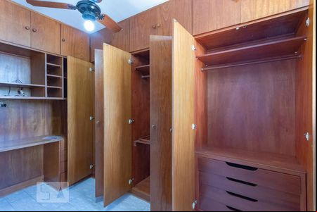 Quarto 1 - Armários de apartamento para alugar com 2 quartos, 59m² em Jardim Ipiranga, Campinas