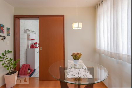 Detalhe da Sala de apartamento para alugar com 2 quartos, 50m² em Vila Pompéia, Campinas