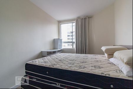 Quarto 1 de apartamento para alugar com 3 quartos, 100m² em Rebouças, Curitiba