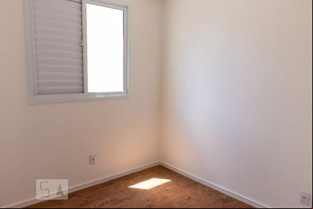 Quarto 1 de apartamento para alugar com 2 quartos, 45m² em Jardim Iris, São Paulo