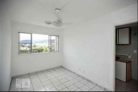 Sala de apartamento à venda com 2 quartos, 49m² em Engenho de Dentro, Rio de Janeiro