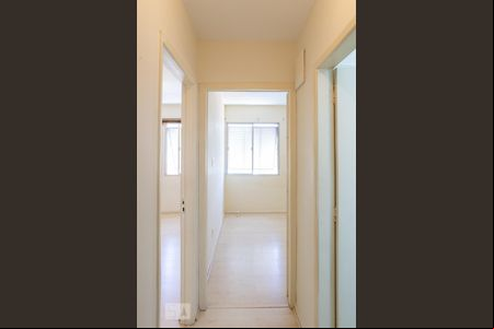 Corredor de apartamento para alugar com 2 quartos, 75m² em Perdizes, São Paulo