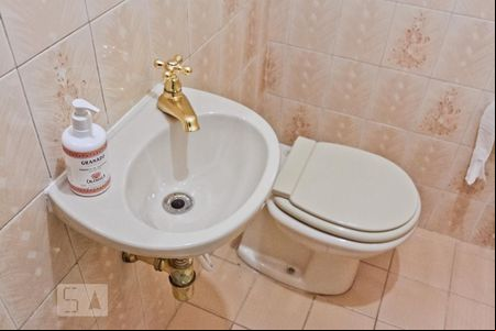 Lavabo de casa à venda com 3 quartos, 110m² em Santa Teresinha, São Paulo